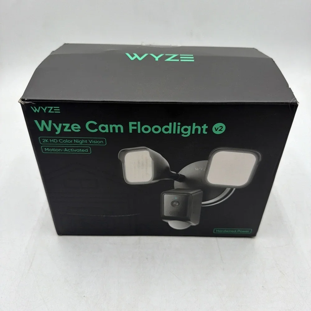 WYZE Wired Outdoor Wi-Fi Floodlight v2 Home Security Camera 2K Video BLACK